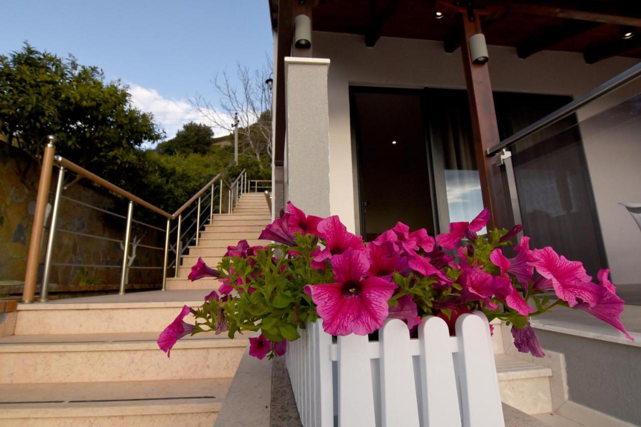 Hotel Ramosaco, Radhime, Vlore Exterior photo